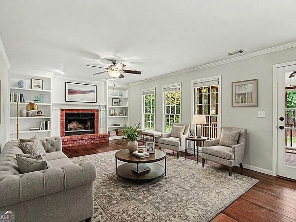 5th image of 5709 Fairwood Dr NW