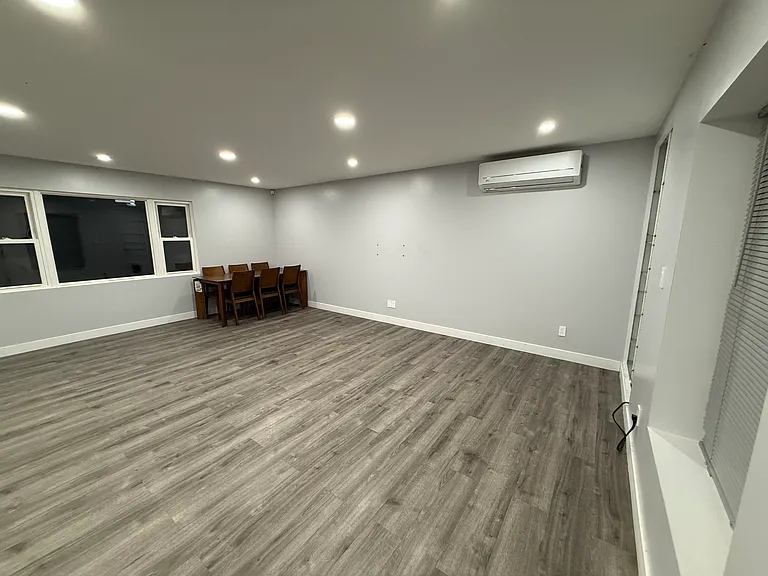 2321 W Avenue M4 — Photo 13