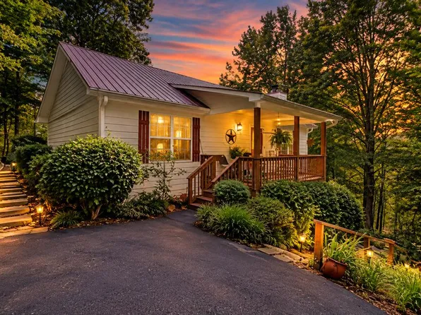 2532 Hunter Rd, Hiawassee, GA 30546