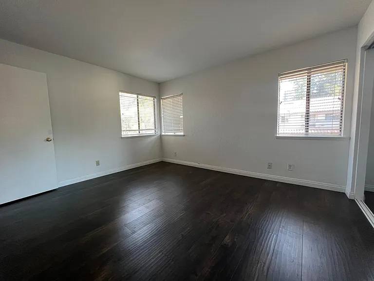 1 Blackbird Ln — Photo 17