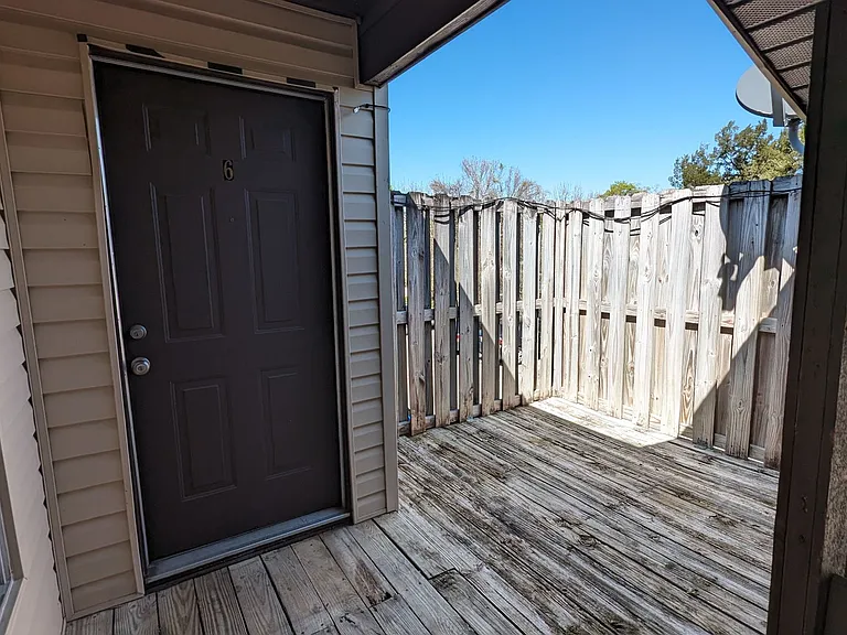 3924 SW 26th Dr #6 — Photo 11