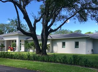 6871 SW 75th St, South Miami, FL 33143