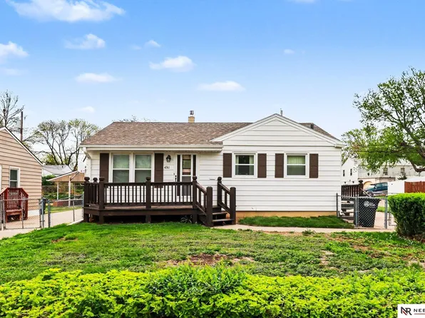 4741 S 53rd St, Omaha, NE 68117