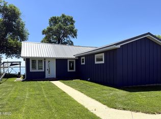 410 N Lake Dr, Watertown, SD 57201