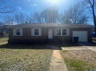 3003 Turf Ave NW, Huntsville, AL 35816