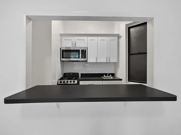 2731 Broadway #3D — Photo 5