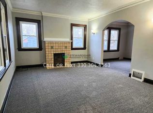 916-918 Peckham St, Akron, OH 44320