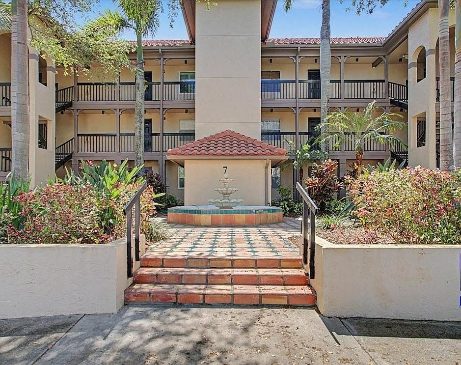 2400 Feather Sound Dr APT 733