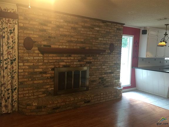 2nd image of 8118 Brookhollow Dr