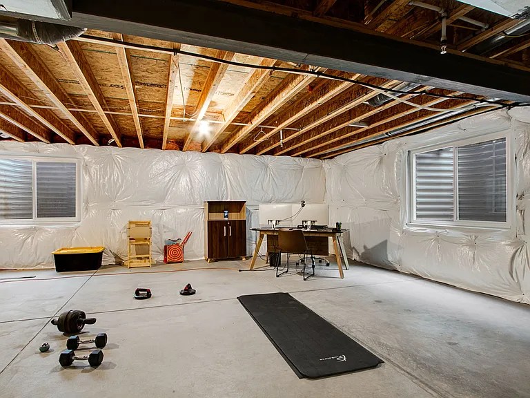 2274 Adobe Dr — Photo 32