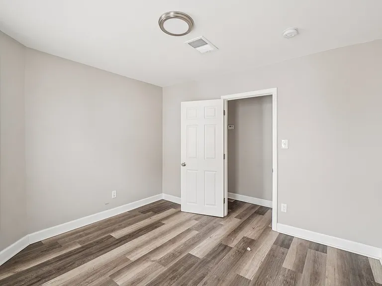 3822 Wabash St — Photo 17