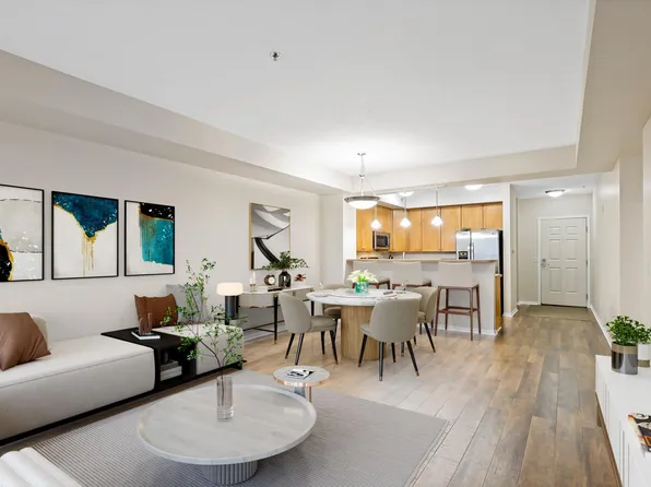 150 E Burnsville Pkwy APT 310, Burnsville, MN 55337