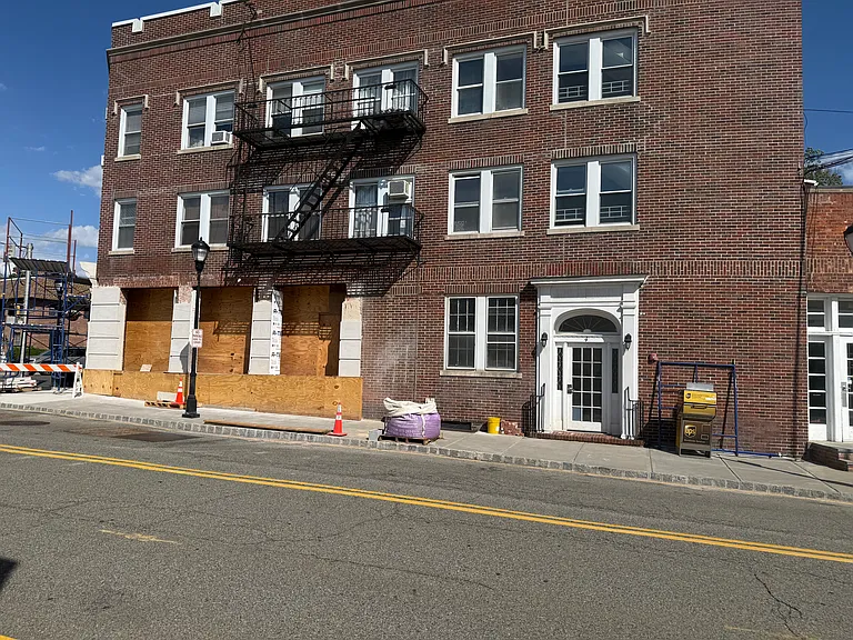 4 Provost Sq #6 — Photo 3