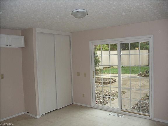 3rd image of 10872 Meadow Trl