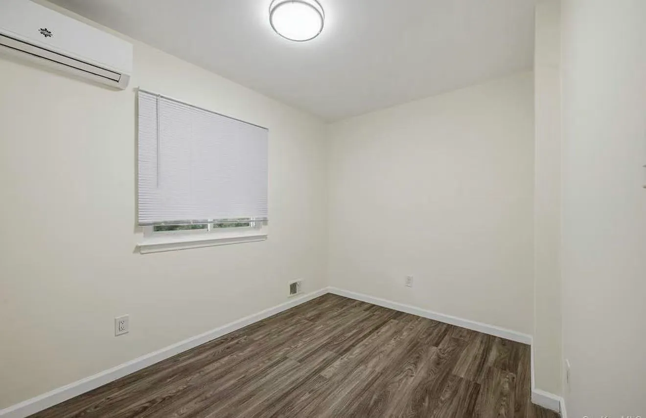 4 bed, 1500 sqft, $5,000 — Photo 4
