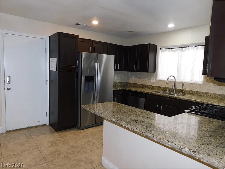 6011 Chisolm Trl — Photo 8