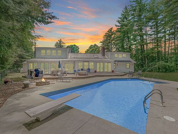 2nd image of 15 Pinewood Drive