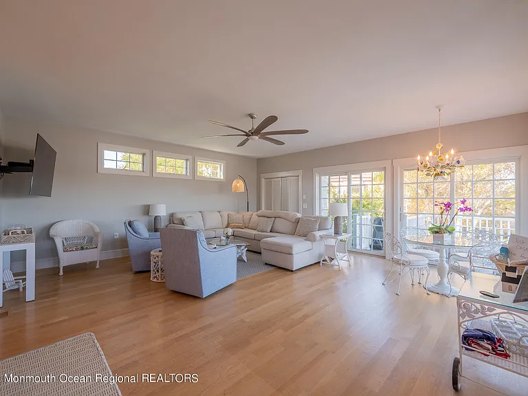 128 Park Ave — Photo 6