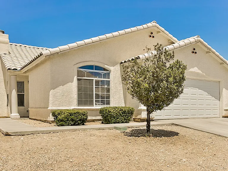 6620 Peony Bush Dr — Photo 1