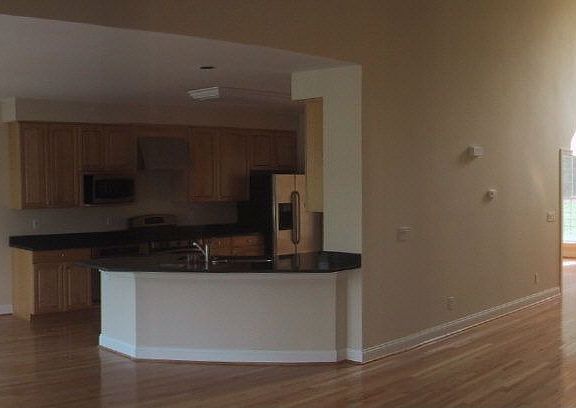 Breakvast-Kitchen-Foyer