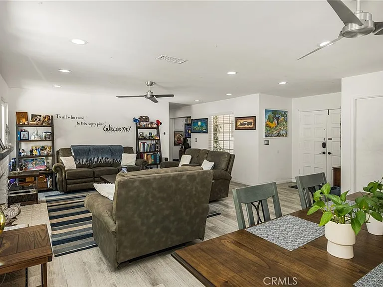 2221 E Viking Ave — Photo 25