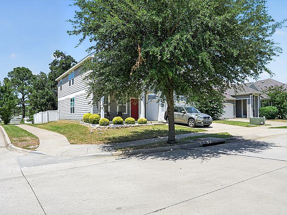 4th image of 8913 Cranston Ct
