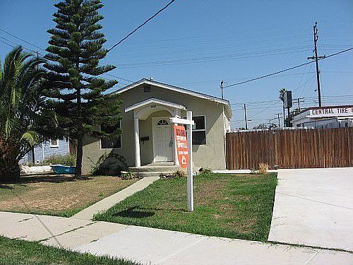 1st image of 4447 W 115th St
