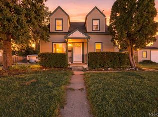 32440 Donnelly St, Garden City, MI 48135