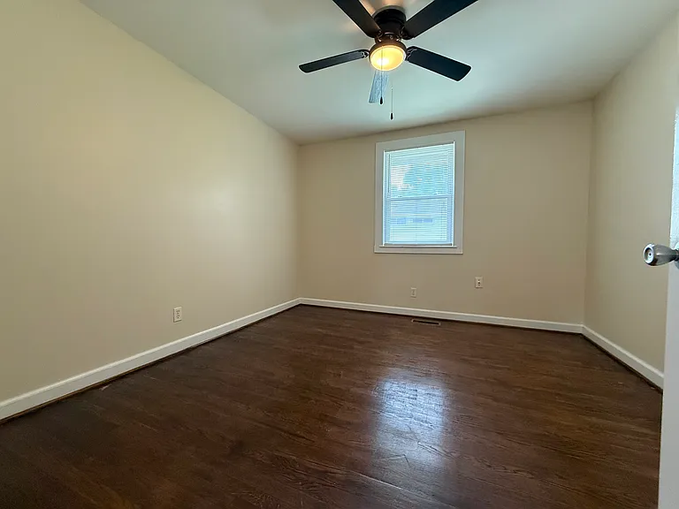 2615 Albion St — Photo 11