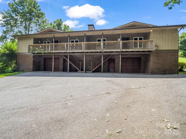 1686 Butler Bridge Rd, Mills River, NC 28759