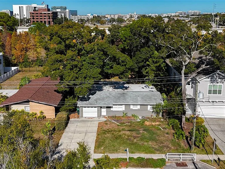 4513 W Gray St — Photo 3