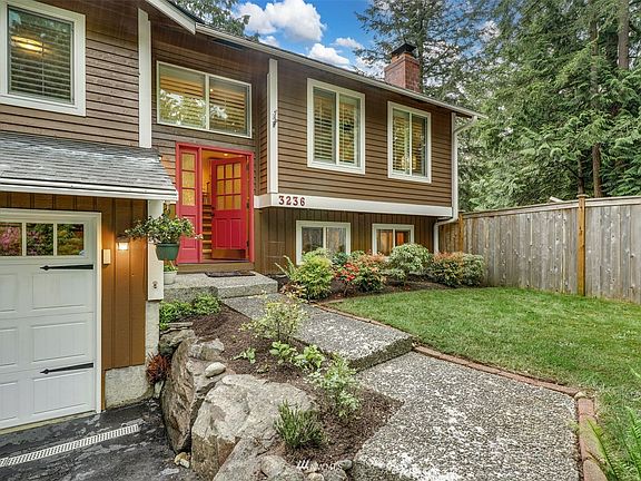 3rd image of 3236 218th Ave SE