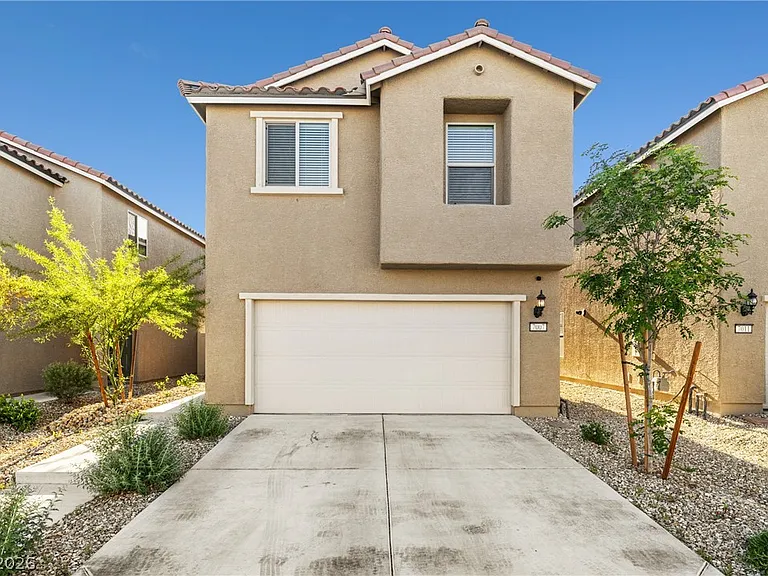 7007 Noche Calida St — Photo 2