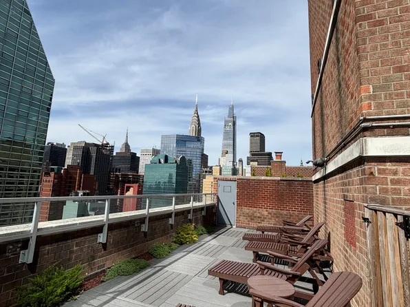 333 East 45th Street image 6 of 14