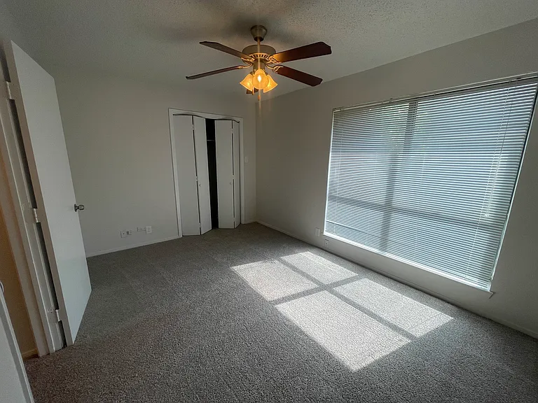 505 Eagle Dr #4 — Photo 5