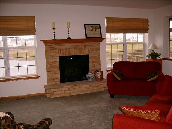 family room faces golf course