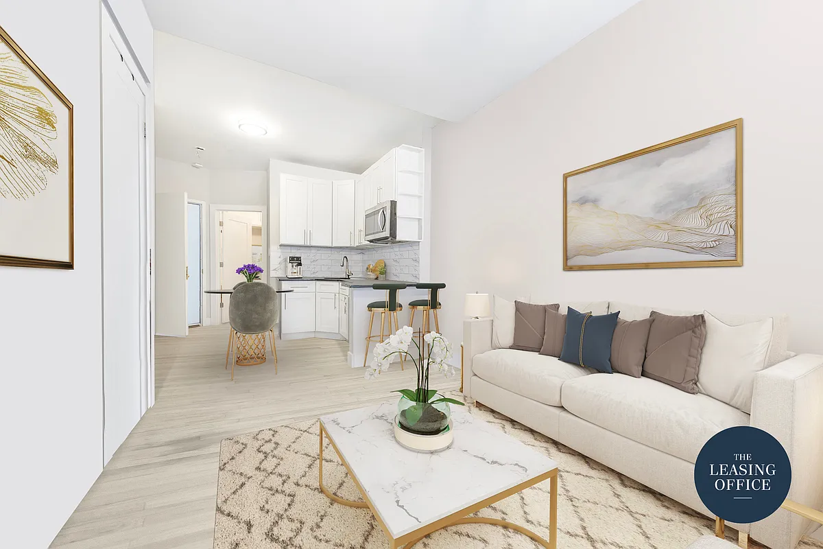 Building Photo - 450 W 46th St #4RE