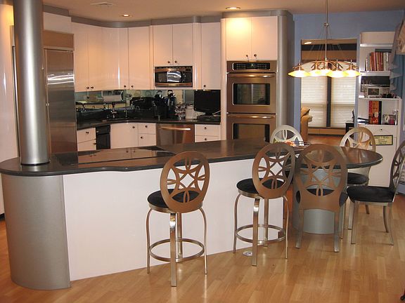 Huge Open EIK w/ Built In Island and Table