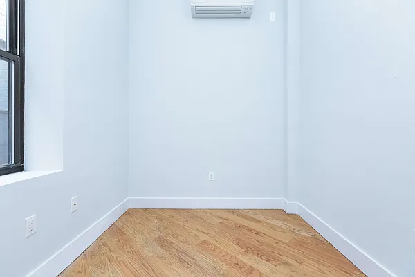 Rented by Nooklyn NYC LLC | media 37