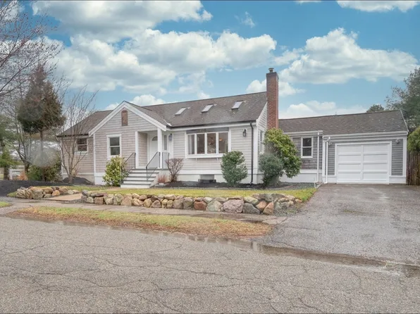 4 Eileen Rd, Milton, MA 02186