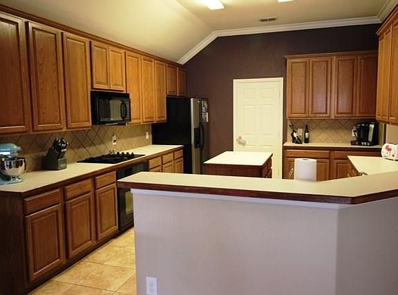2nd image of 8308 Olympia Dr