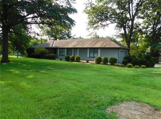 26209 Milton Thompson Rd, Lees Summit, MO 64086