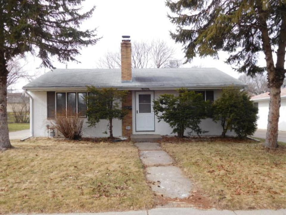 1st image of 965 Charlton St