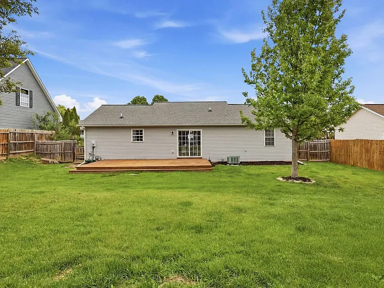 75 Brendan Ln — Photo 17