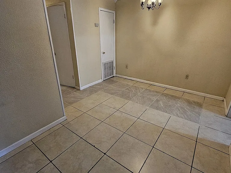 1401 Plaza Dr #B — Photo 6