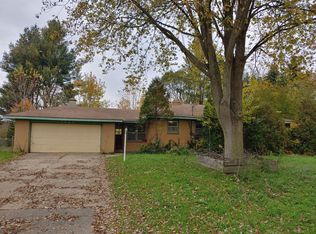 1785 Greenwoods Dr, Jenison, MI 49428