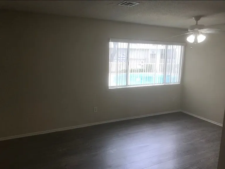 18100 Roscoe Blvd Northridge, CA 91325 — Photo 16