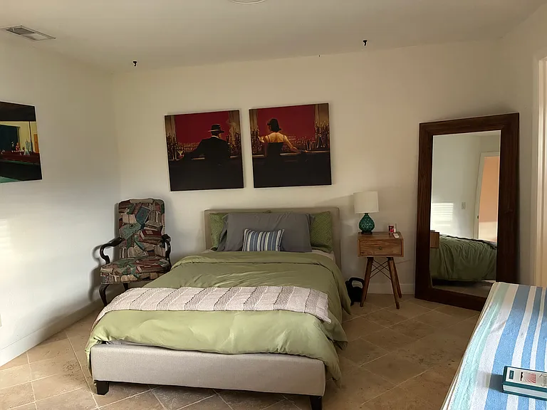 1985 NE Collins Cir #1 — Photo 11