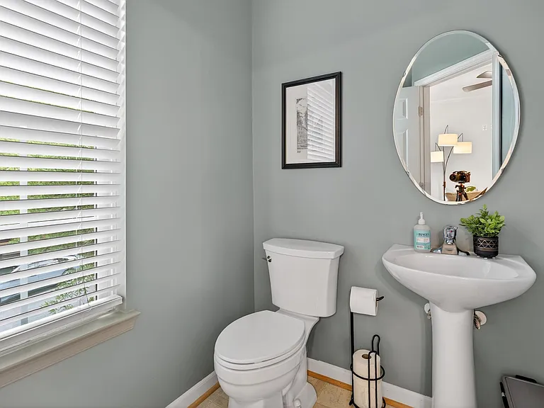 2417 Abington Dr — Photo 25