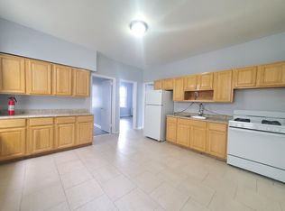 41 W 54th St APT 1R, Bayonne, NJ 07002